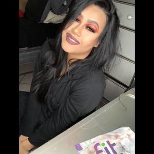 Meet your Posher, Magali